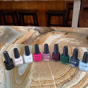 CND Vinylux polishes—8 colors & 1 Top Coat